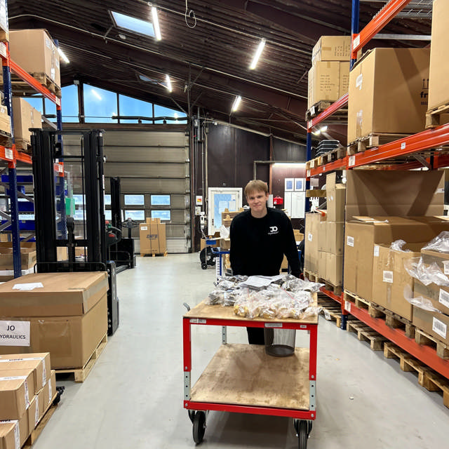 JO Hydraulics - Søg job hos os