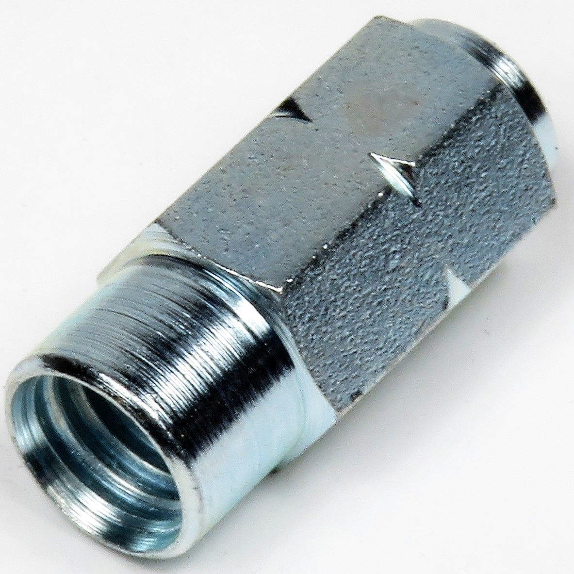 Koblingsmøtrik 6MM