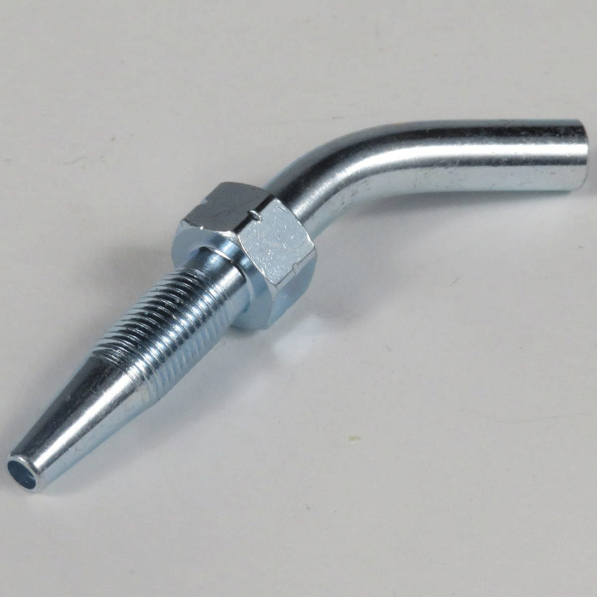 Slangestuds 45° H=24 MM kort
